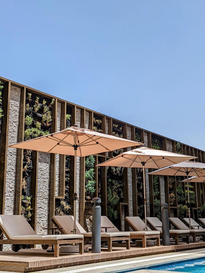 Citadines Abha Aparthotel Екстериор снимка The restaurant's patio