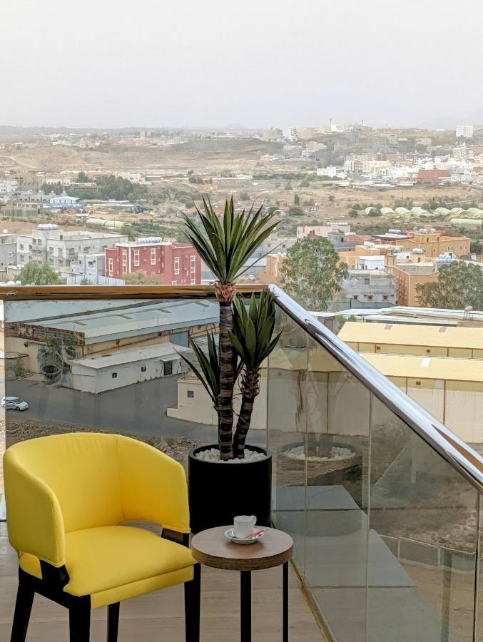 Citadines Abha Aparthotel Екстериор снимка Yucca gloriosa